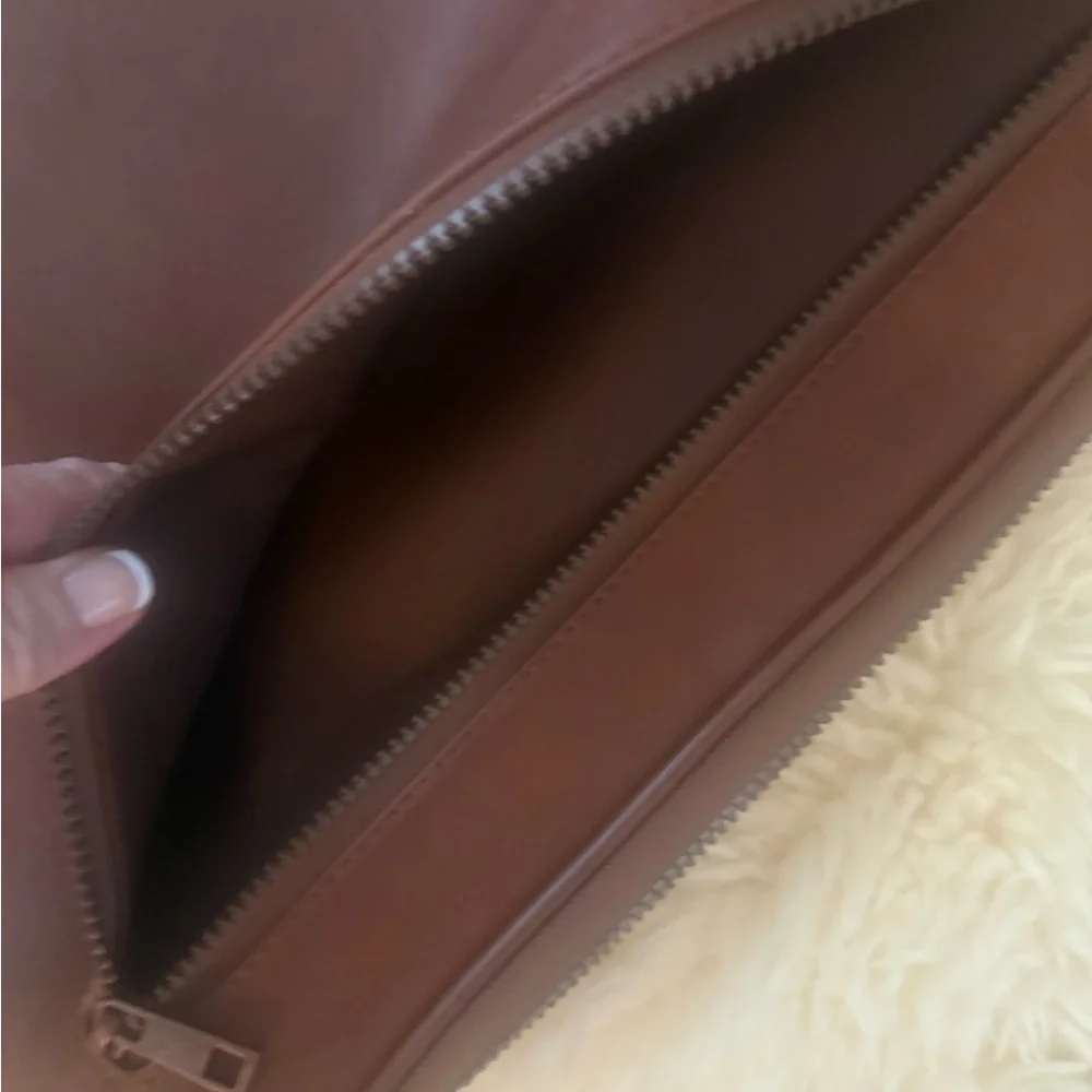 Elegant Tan Leather Laptop Bag for Men